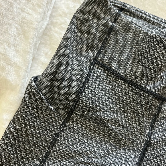Lululemon Speed Up MR Tight 28”. - Picture 2 of 4